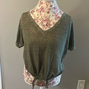 Green short sleeve tie waist sweater